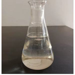 Lichtvloeibare paraffineolie met lage dichtheid voor rubberprocesolie, industriële smeermiddelbasisolie, CAS 8042475 - Product Image 1