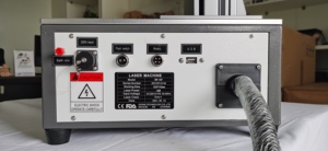 Máquina de Marcado Láser de Fibra para Collares Metálicos Todo en Uno Mejorada, Alta Precisión, Enfriamiento por Aire, Compatible con DXF/PLT/BMP/AI, Alta Calidad - Product Image 2