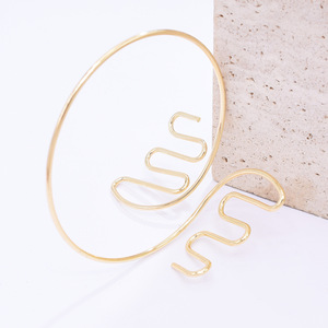 Châu Âu Mỹ Cổ Điển Mở Có Thể Điều Chỉnh Phụ Nữ Của Vòng Đeo Tay Thời Trang Xuyên Biên Giới Không Thường Xuyên Thiết Kế Sóng Với Vòng Đeo - Product Image 4