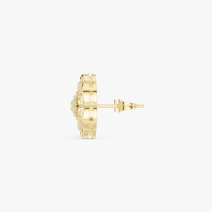 Hot Sale on Beautiful Diamond Floral <b>Stud</b> <b>Earrings</b> for Women with <b>Fine</b> Craftsmanship for Special Occasions Available for Sale - Product Image 2