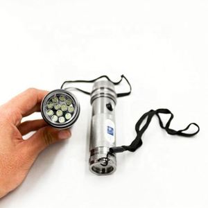 ของขวัญส่งเสริมการขาย ไฟฉาย LED อลูมิเนียมรุ่นใหม่ล่าสุดสำหรับใช้งานกลางแจ้ง พร้อมโลโก้เลเซอร์แบบกำหนดเอง - Product Image 3