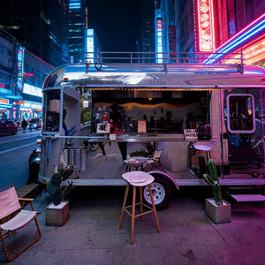 Carrito de Comida Callejero Versátil con Bandejas Laterales Extraíbles de Acero Inoxidable para Uso Prolongado, Fácil de Maniobrar para Venta en Mercados y Parques - Product Image 5