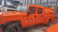 Camionnette tout-terrain 4x4, camion-citerne à eau de 2000 L, citerne à eau potable, véhicule de suppression de poussière, camion de service, Ute