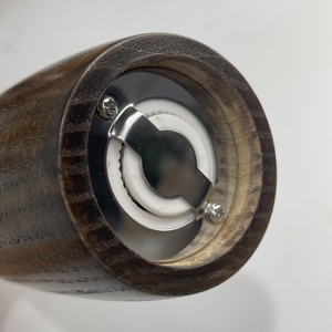 Manuel réglable 5/6/8/9. Ensemble de <span class=keywords><strong>moulin</strong></span> à <span class=keywords><strong>poivre</strong></span> et sel en bois de frêne noir de 5/11 pouces pour le broyage d'herbes - Product Image 6