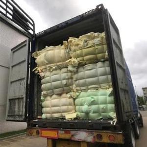 Espuma <span class=keywords><strong>de</strong></span> PU Reciclada en Pacas a Precio Económico <span class=keywords><strong>de</strong></span> China para Exportación y Reciclaje a Gran Escala - Product Image 4