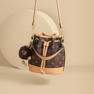 Bolso Bandolera de Lujo 2025, en Cuero PU Impermeable, con una Sola Correa y Cierre, para Mujer, de Alta Calidad, Moderno, Estampado, Versátil para Uso Diario - Product Image 2