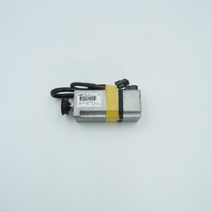 Robot industriel A-B-B IRB120, moteur à cinq axes, moteur à six axes, cuivre pour l'automatisation industrielle, équipement électrique - Product Image 6