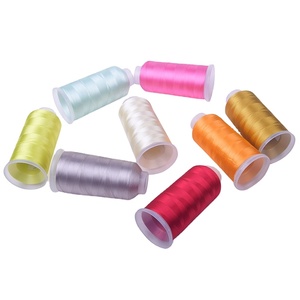 Precio al por mayor Tkt120 120D/2 5000Y colores 100% filamento de poliéster hilo de bordar estándar para máquina computarizada - Product Image 3