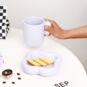 Nueva Taza <span class=keywords><strong>de</strong></span> cerámica <span class=keywords><strong>de</strong></span> nube nórdica, platillo <span class=keywords><strong>de</strong></span> porcelana para desayuno, café, oficina, taza <span class=keywords><strong>de</strong></span> agua - Product Image 2