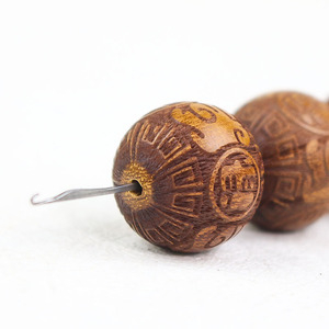 Cuentas talladas en madera de morera de 18 mm, fortuna, prosperidad, longevidad, para la fabricación de joyas, cuentas sueltas redondas - Product Image 3