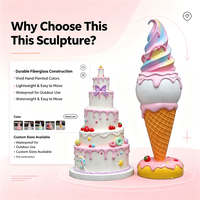 Statue géante en fibre de verre résistante aux UV, sculpture de gâteau multicouche et de crème glacée pour la décoration d'événements festifs et de centres commerciaux