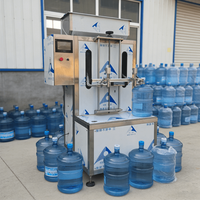 Machine de remplissage semi-automatique à 2 ou 4 têtes pour eau en fût, boissons, parfums, jus, liquides, 3 à 5 gallons