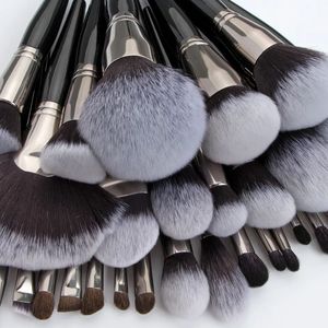 Juego de Brochas de <span class=keywords><strong>Maquillaje</strong></span> de Madera al por Mayor, Marca Privada, Brochas de <span class=keywords><strong>Maquillaje</strong></span> Cosméticas de Alta Gama, 36 Piezas, Juego de Brochas de <span class=keywords><strong>Maquillaje</strong></span> de Lujo Negras - Product Image 1