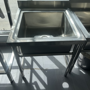 Victory Kitchen Commercial Catering Equipment Fregaderos simples y dobles de acero inoxidable para hoteles y restaurantes - Product Image 1