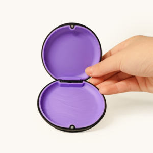 กล่องใส่รีเทนเนอร์จัดฟันคุณภาพสูง บริการ OEM กล่องใส่ฟันปลอมบางส่วน - Product Image 5