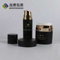 Pot cosmétique vide de pompe sans air de crème du noir mat 15ml 30ml 50ml d'acrylique de forme ronde de luxe