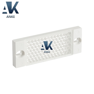 Réflecteurs Sick PL30A en PMMA/ABS, dimensions 30x82mm, trous de montage, série PL - Product Image 1