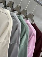 Camiseta de jersey OEM personalizada de 190GSM con hombros caídos, corte holgado y acabado transpirable, camiseta casual de streetwear para hombre, lote pequeño