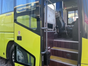 รถบัสดีเซล50ที่นั่งหรูหรามาใหม่มี50ที่นั่งด้านขวาขับสะอาดภายในพร้อมยาง R19ควบคุมความเร็ว AC แบบแมนนวล - Product Image 2