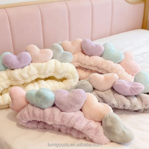 Diadema de Felpa de Coral con Pequeños Corazones, Antideslizante, Linda, para Niñas, para Yoga y Spa, para Lavar la Cara y Maquillarse - Product Image 6