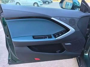 <span class=keywords><strong>MG</strong></span> 7 Trophy+ Super Sport 2.0T 2025 Usata Benzina Berlina Automatica Guida a Sinistra Euro VI Auto Sportiva Vendita all'Ingrosso - Product Image 4