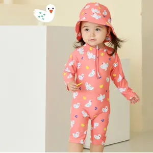 2024 individuelle neue Kinder-Surfwear Baby Kleinkinder Jungen und Mädchen universeller badeanzug passende Sonnenmütze UPF50+ Kinderabad