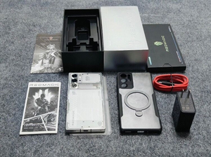 Red Magic 9 Pro มือสองปลดล็อคแล้ว หน้าจอ 6.8 นิ้ว แบตเตอรี่ 6500mAh ชิปเซ็ต Snapdragon 8 Gen 3 กล้อง 50MP รองรับ 5G โทรศัพท์มือถือสำหรับเล่นเกม - Product Image 5