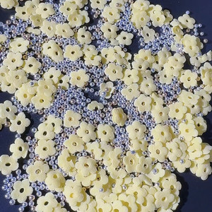 Youyu 2024 Hiasan Kue Mewah Manis yang Dapat Dimakan, Manik-manik Gula Emas, Bunga Gula Perak, Taburan Kue untuk Memanggang, Dekorasi Bola Emas - Product Image 6