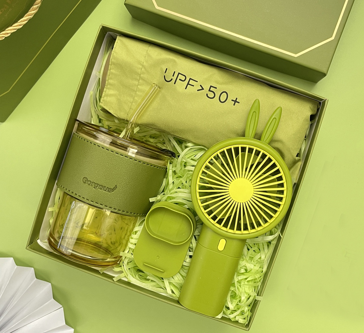 Green [straw cup+small fan5-fold umbrella]