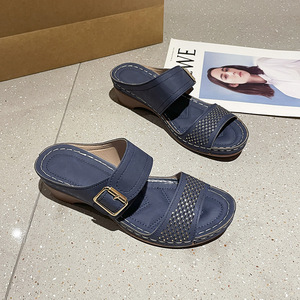 Sandales élégantes à talon moyen et strass pour femme, grande taille, nouvelle collection été, avec boucle de ceinture et semelle souple, taille 43 - Product Image 1