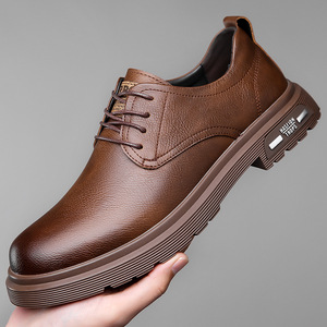 รองเท้าลำลองผู้ชายหนังสีน้ำตาลแบบผูกเชือก รองเท้าบูททำงานแบบหุ้มข้อต่ำ ดีไซน์เย็บสีพื้น ผลิตที่เวินโจว รุ่น 9268 - Product Image 1