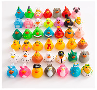 Jouets flottants personnalisés en PVC imprimés, canards en caoutchouc qui couinent, pour cadeaux de fête et anniversaires