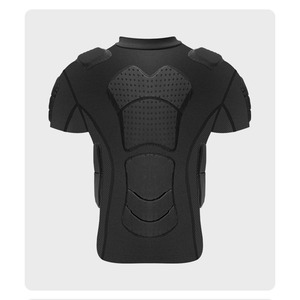 Camiseta Deportiva con Protección Corporal, Acolchado de EVA de Alta Densidad en Hombros, Pecho y Costillas, Transpirable, Compresiva, Personalizable OEM ODM - Product Image 5