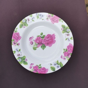 Assiette de Dîner Ronde en Mélaminé Élégante et Abordable de 20 cm, Motif Fleur Rouge, Plat en Plastique pour Soupe Chaude de Restaurant - Product Image 4