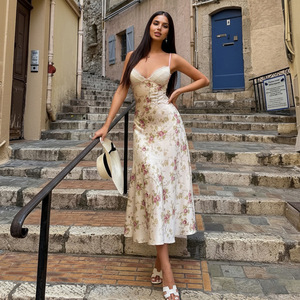 Vestido Maxi Elegante Casual de Verano, Ecológico, Transpirable, con Estampado Floral Digital, Tejido, Corte en A, con Encaje, Satén y Tirantes Finos en Contraste - Product Image 1