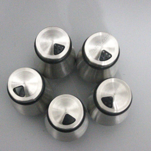 Vente en gros LMK068 : Gadgets de cuisine, Bouteille d'huile, Bouteilles à épices, Outils avec plateau en acier, Ustensiles métalliques - Product Image 5