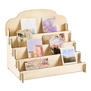 ที่เก็บการ์ดไม้หลายชั้น 4 ชั้น ชั้นวางของบนโต๊ะสำหรับการ์ดอวยพรและเครื่องสำอาง - Product Image 1