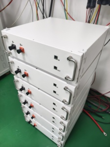 Batterie au lithium haute tension Watt Solar 51,2 V 100 Ah pour le stockage d'énergie solaire hors réseau/sur réseau, empilable 20-80 kWh - Product Image 6