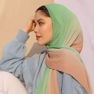 新款时尚马来西亚围巾迷你褶饰雪纺头巾穆斯林女性头巾双色渐变披肩头巾围巾