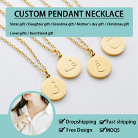 Bijoux personnalisés chaîne de croix femmes 18K or PVD plaqué acier inoxydable gravure numéro forme ronde mode pendentif colliers
