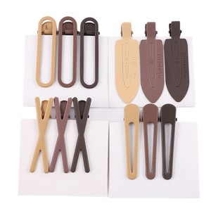 Pinzas para el cabello esmeriladas sin costuras, juego de tres piezas, pinzas de pico de pato de estilo retro para flequillo, uso diario para mujeres, resina plástica - Product Image 5