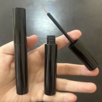 Botol Eyeliner Magnetik Bulat Hitam 3ml Mewah ISMAN, Tabung Serum Penumbuh Bulu Mata Kosong Dengan Kuas, Label Pribadi Pabrik Pro Terbaik