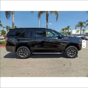 SUV <span class=keywords><strong>Chevrolet</strong></span> <span class=keywords><strong>Tahoe</strong></span> Z71 Usato con Titolo Pulito - Product Image 4