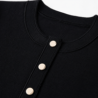 Robe en tricot noire pour femme avec bordure contrastante, manches courtes, col rond, mini, marque privée, vente en gros