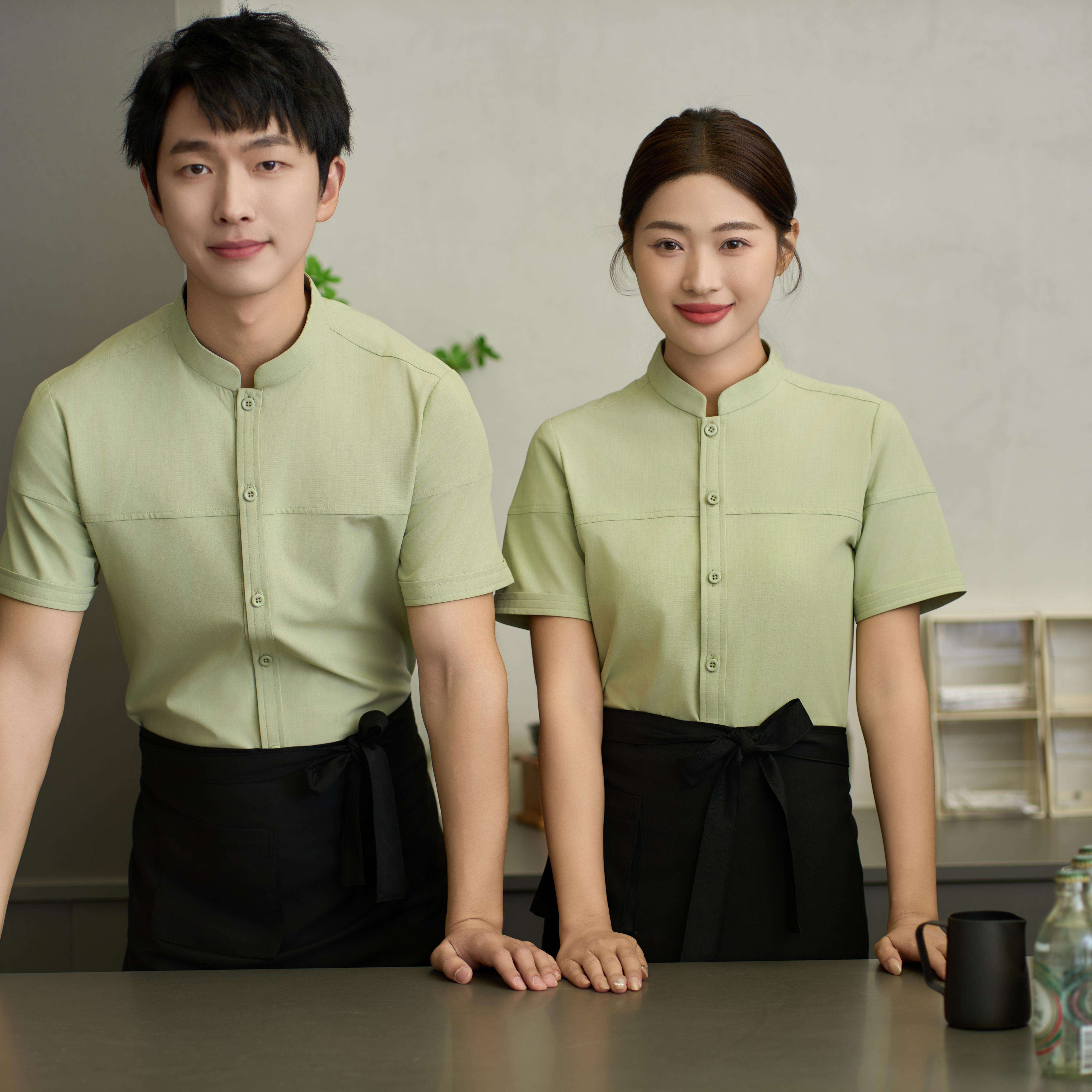 สีเขียว