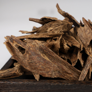 Chất lượng cao 4A lớp trầm hương Trung Quốc gỗ đàn hương thơm fruitwood đầy đủ thơm Oud hạt giống lá gỗ phong cách Trung Quốc - Product Image 2
