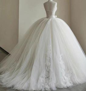 Robe de mariée bustier légère pour nouvelle mariée, en tissu principal élégant, style rétro, texture raffinée, coupe féerique avec petite traîne, pour événements mondains - Product Image 5