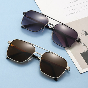 Men's Ultralight Metal Frame <b>Aviator</b> <b>Sunglasses</b> UV400 Class 2 For Travel Parties And Driving - Product Image 1