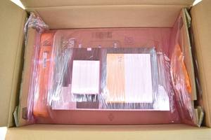 Nieuwe En Originalautomatisering 8ei8x8hwt10n700-1 Rev C0 Plc Programmeercontroller - Product Image 2