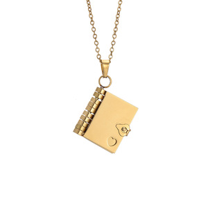Collier pendentif personnalisable en acier inoxydable doré avec chaîne à maillons, motif cœur d'amour, pour couple, avec carnet vierge à pages tournantes, gravable - Product Image 5